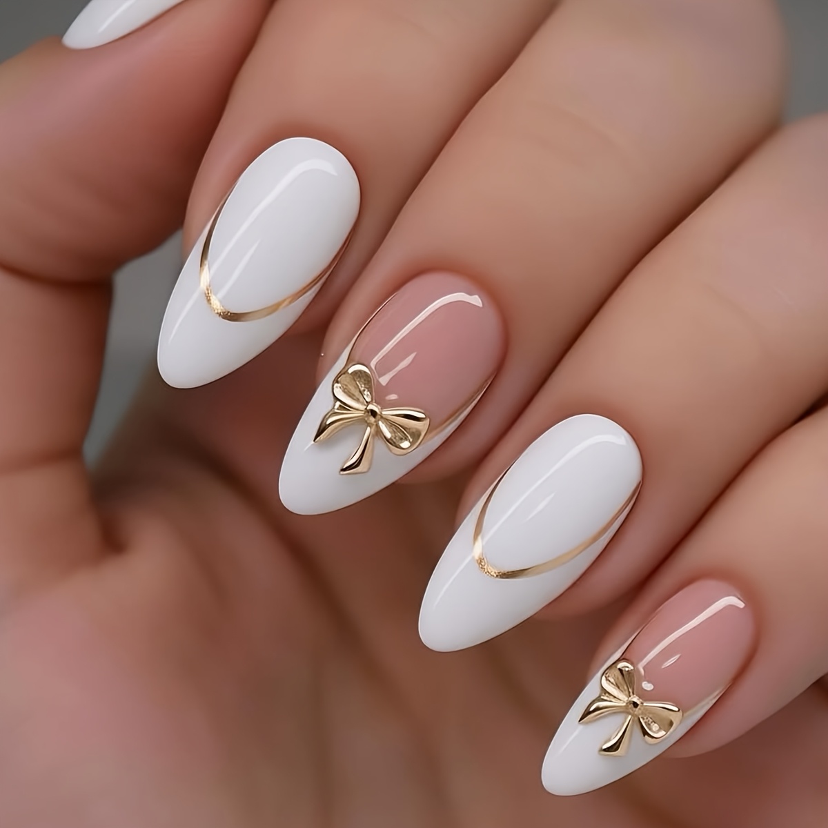 Resin Art Online - Almond-shaped nail stickers with a sweet
